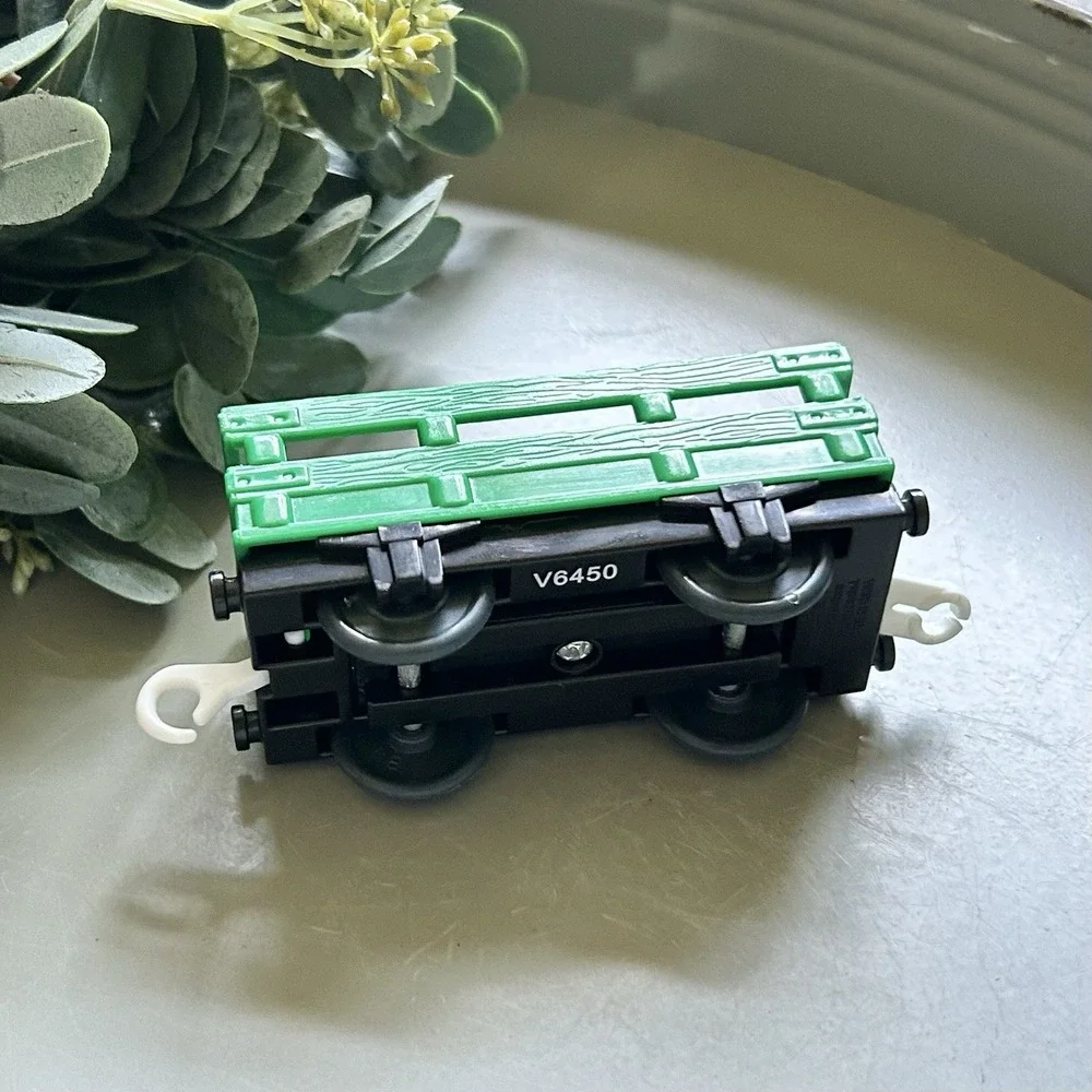 Thomas The Train 2009 Track Master Green Cargo Cart Car‎
